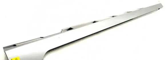 Foot area side trim