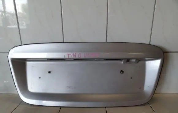 Nissan Almera Tino Tailgate/trunk spoiler 