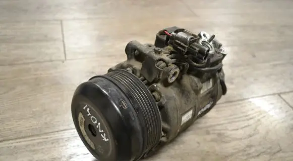 Mercedes-Benz Sprinter W906 Air conditioning (A/C) compressor (pump) A0032309011