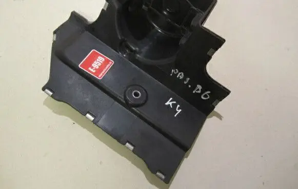 Volkswagen PASSAT B6 Other engine bay part 3C1614321A