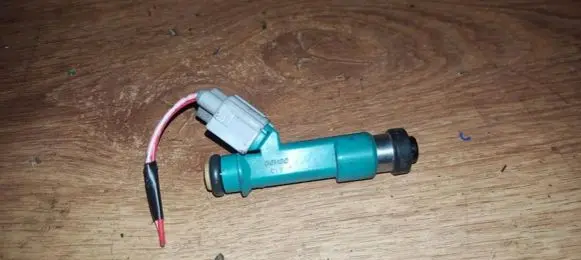 Toyota Aygo AB10 Fuel injector 2325000020 23250-00020