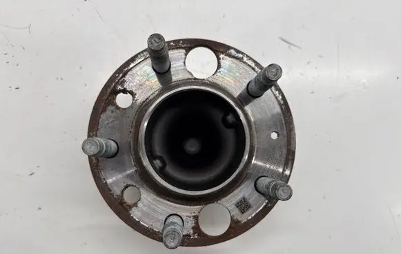 Buick Encore GX I Rear wheel hub 13546940 13530971