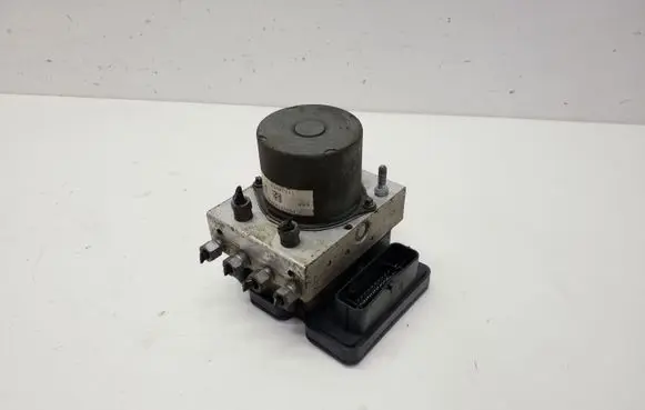 Chrysler Town & Country V ABS Pump P68183803AC 68183803AC