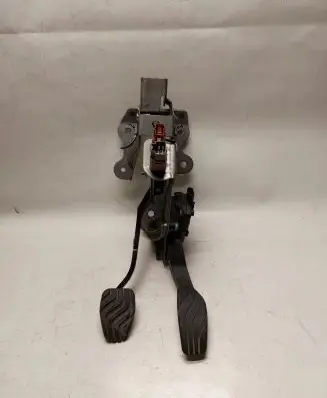 Nissan Qashqai Pedal assembly 465014EA2B