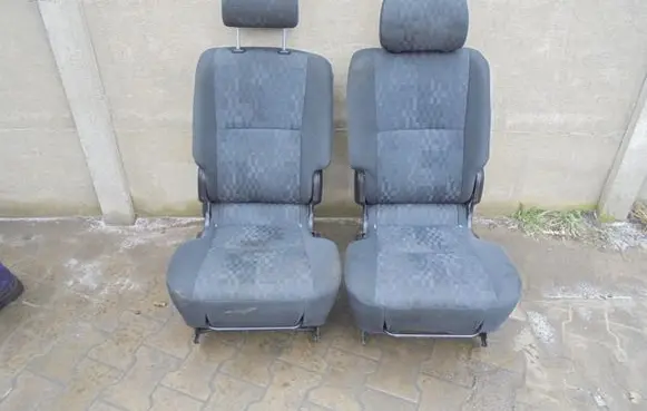 Toyota Avensis Verso Interior set FOTELSTELARZKANAPA