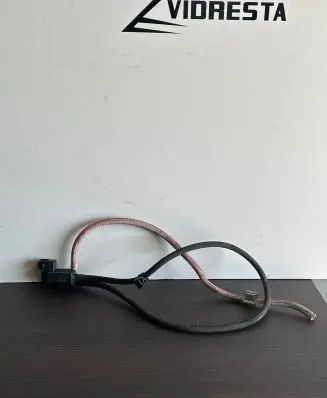 Toyota Avensis T270 Vacuum line/pipe/hose 70231800 7810831