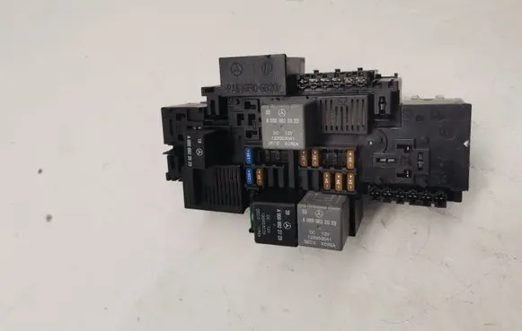 Mercedes-Benz GLC X253 C253 Fuse module A2229063202