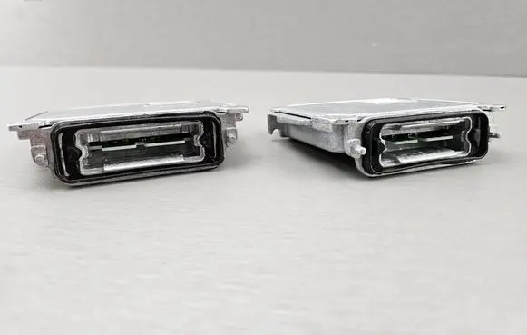 BMW 1 E81 E87 Headlight ballast module Xenon 7180050 63117180050