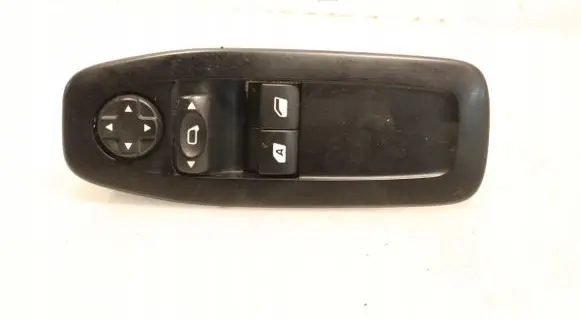 Peugeot 208 Electric window control switch 96751127ZD