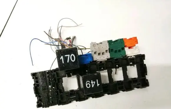 Seat Alhambra (Mk1) Fuse box set 3a0972559