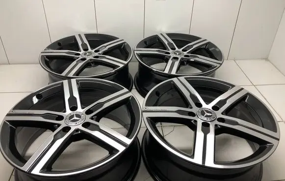 Mercedes-Benz V Class W447 R18 alloy rim 