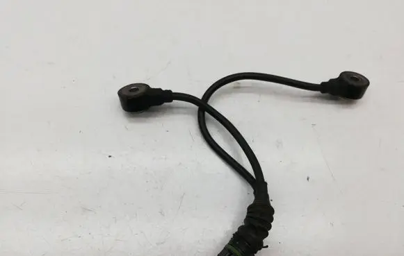 BMW 3 E90 E91 Detonation knock sensor 7568422
