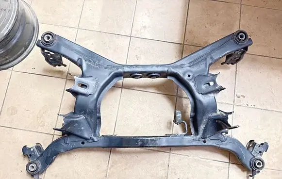 Subaru Forester SJ Rear subframe 
