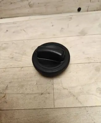 Mercedes-Benz A W169 Fuel tank filler cap A2204700705