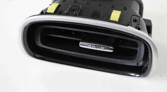 Toyota Prius (XW50) Dashboard air vent grill cover trim 5566047150