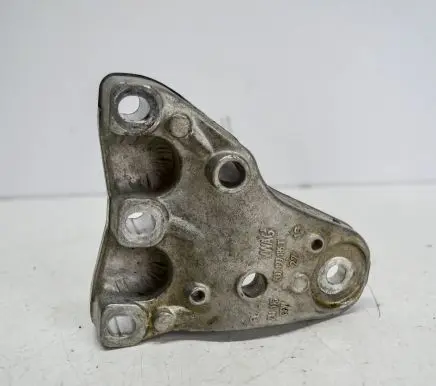 Seat Ibiza IV (6J,6P) Engine mounting bracket 6Q0199185T