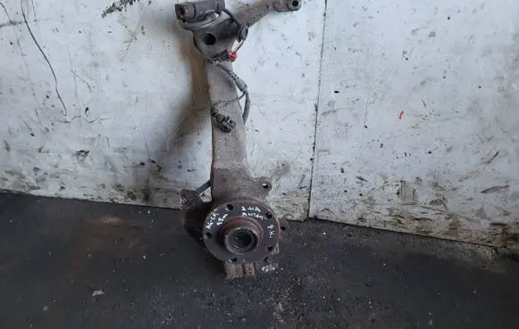 Audi A6 S6 C5 4B Front wheel hub