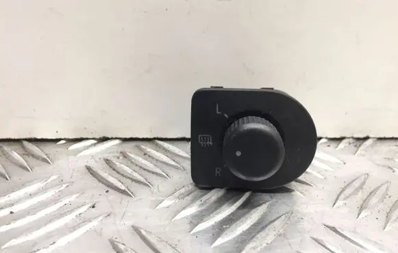 Volkswagen PASSAT B5.5 Wing mirror switch 1J1959565D