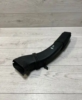 BMW 7 F01 F02 F03 F04 Air intake duct part 7811597 58300015 ETB446317