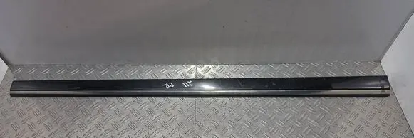 Mercedes-Benz E W211 Front door trim (molding) A2116902062