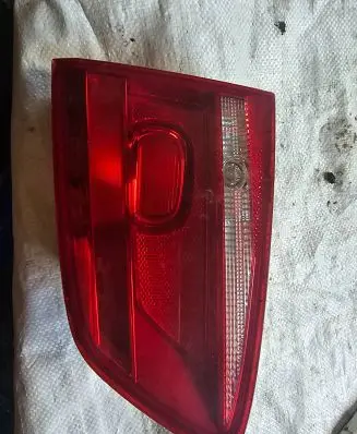 Volkswagen PASSAT B7 Tailgate rear/tail lights 605622