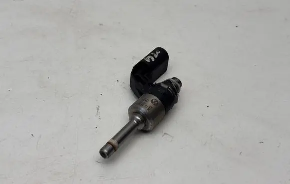 Volkswagen Eos Fuel injector 03C906036F