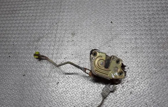 Mitsubishi Pajero Front door lock 