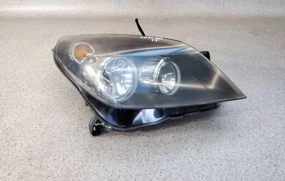 Opel Astra H Headlight/headlamp 1EG270370-02
