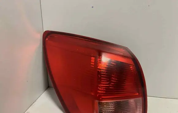 Nissan Qashqai Rear/tail lights 05090