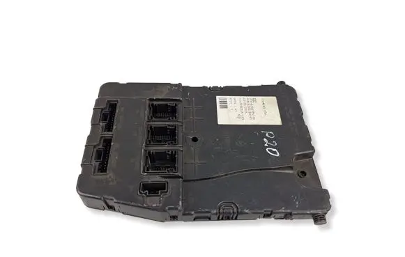 Renault Scenic II - Grand scenic II Comfort/convenience module 8200305576 8200280951