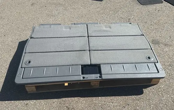 Chrysler Grand Voyager V Second row seat mat 1FL09BD5AA 5768310 02914243