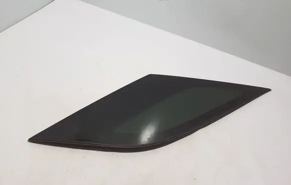 Mercedes-Benz GLE W167 Rear side window A1676708400