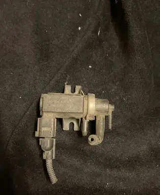 Volkswagen Caddy Turbo solenoid valve 1J0906627