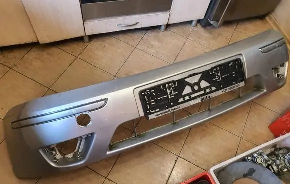 Ford Focus Front bumper 2M5117757AE Lkn0097a