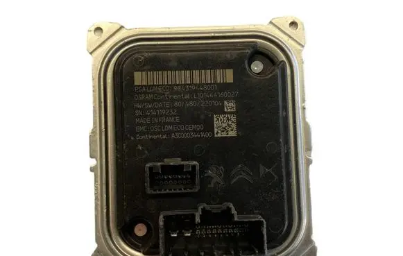 Citroen DS4 LED ballast control module 984319448001 L101444160027