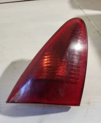 Alfa Romeo 147 Tailgate rear/tail lights 46747825 46556346