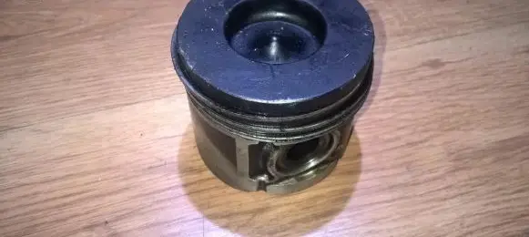 Mazda 6 Piston 
