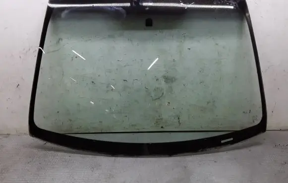 Ford Fusion Front windscreen/windshield window 