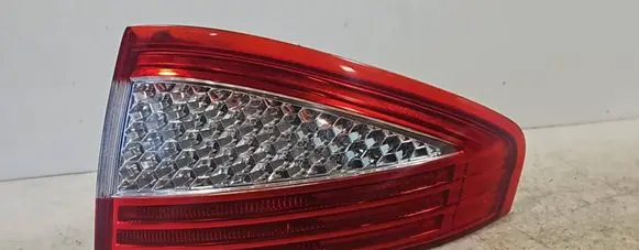 Ford Mondeo MK IV Rear/tail lights 7S7113404A