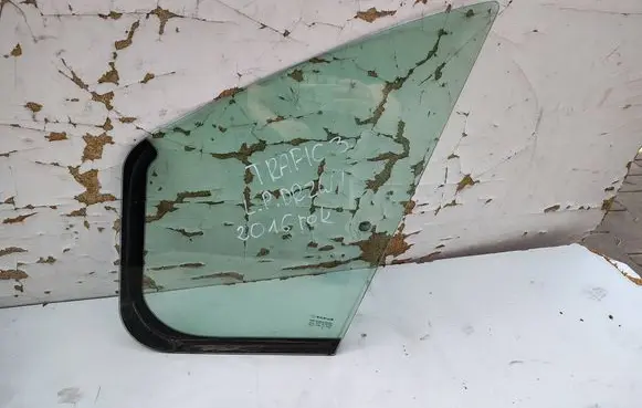Renault Trafic III (X82) Front door window glass four-door 