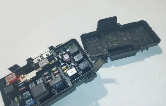 Honda Stream Fuse module 1412020614400003