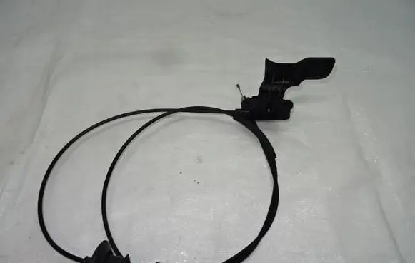 Citroen C4 Cactus Engine bonnet/hood lock release cable 
