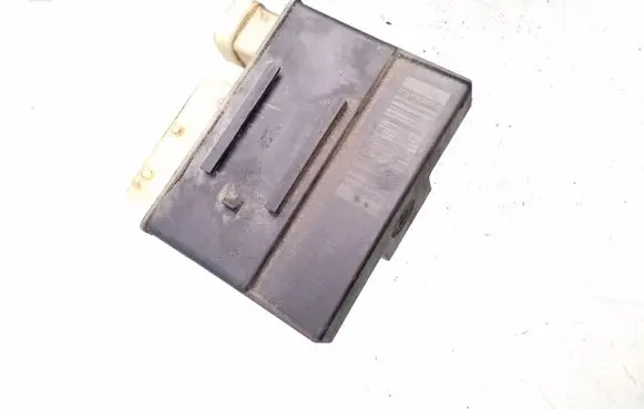 Peugeot Partner Coolant fan relay 9652021180 018010951
