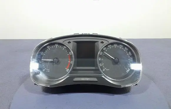 Skoda Rapid (NH) Speedometer (instrument cluster) 5JA920700