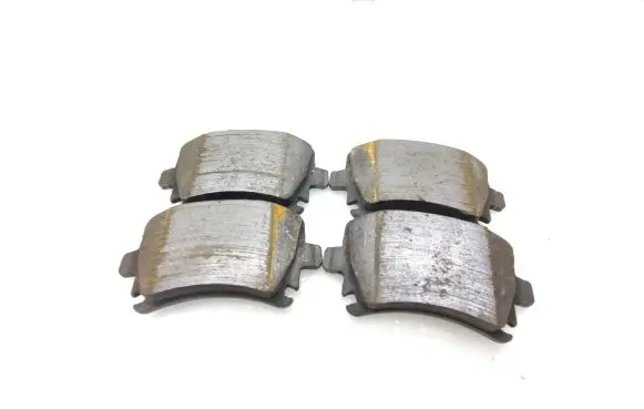 Volkswagen Caddy Brake pads (rear) 