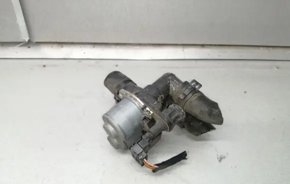 Mercedes-Benz CLK A208 C208 Coolant heater control valve 4950000005