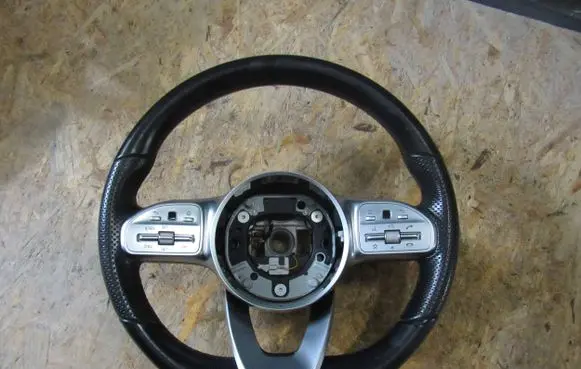 Mercedes-Benz GLC X253 C253 Steering wheel A0004604602 0000338474 15415672