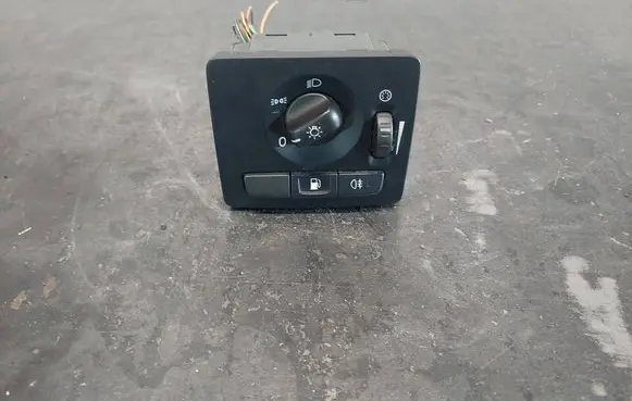 Volvo V50 Light switch 30739297