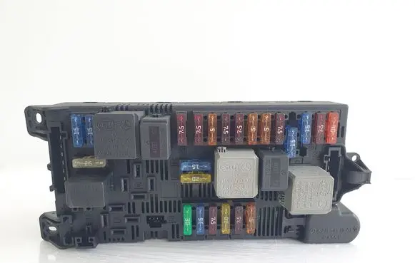 Mercedes-Benz E W211 Fuse module 2115453901