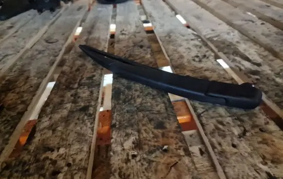 Nissan Qashqai Rear wiper blade arm